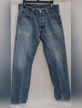 Levi 501 Button Fly Jean
